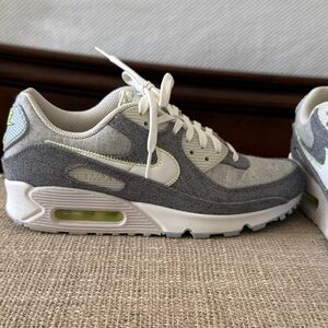 Nike Air Max Gray and White Sneakers